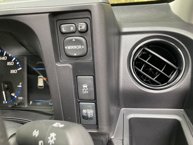 TOYOTA PROBOX VAN HYBRID 2026 Image 31