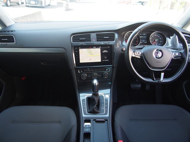 VOLKSWAGEN GOLF 2017 Image 31