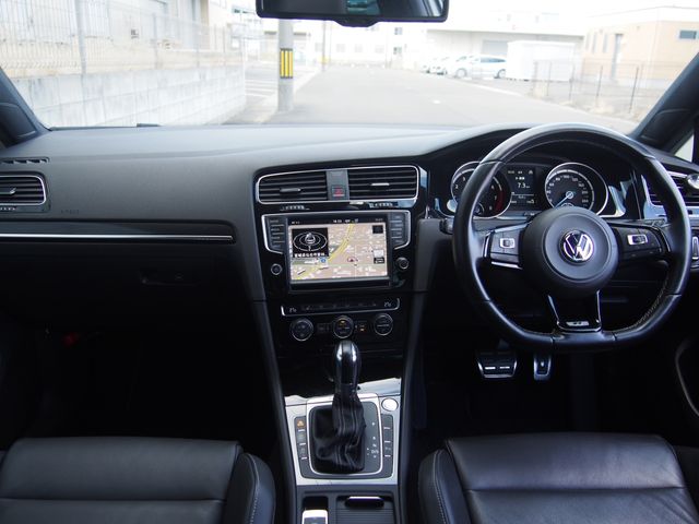 VOLKSWAGEN GOLF R 2015 Image 31