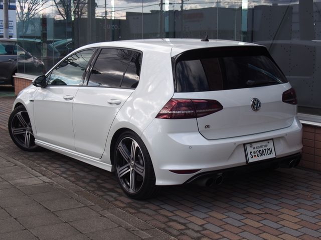 VOLKSWAGEN GOLF R 2015 Image 31