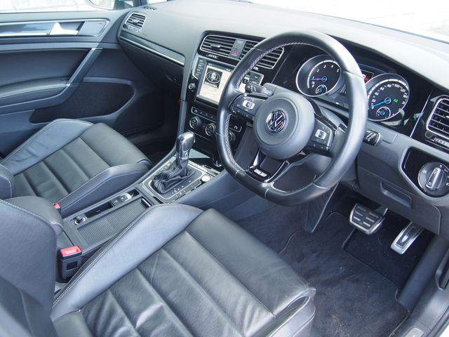 VOLKSWAGEN GOLF R 2015 Image 31