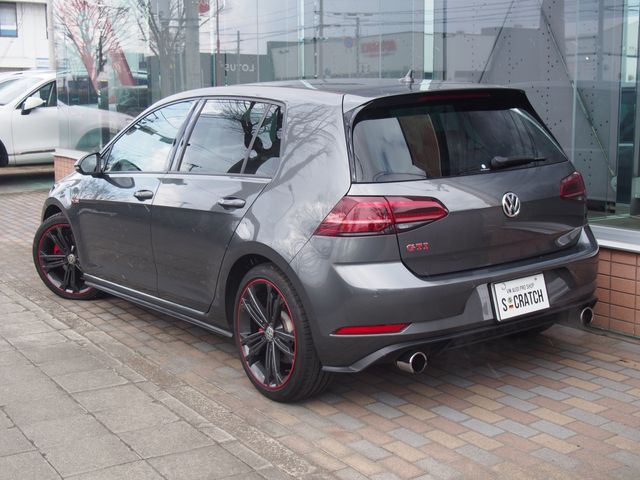 VOLKSWAGEN GOLF GTI 2018 Image 31