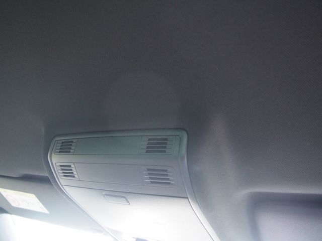 VOLKSWAGEN GOLF GTI 2018 Image 31