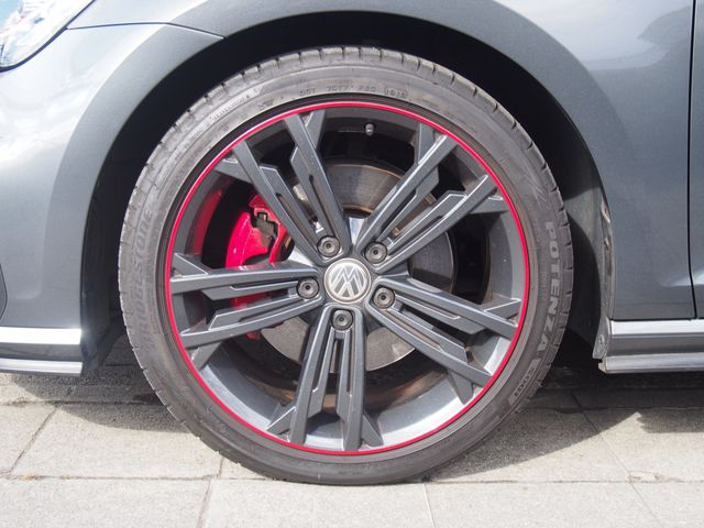 VOLKSWAGEN GOLF GTI 2018 Image 31