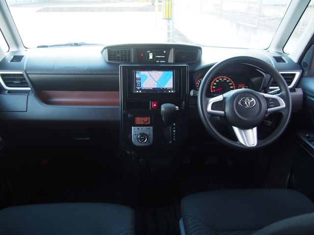 TOYOTA TANK 2017 Image 31