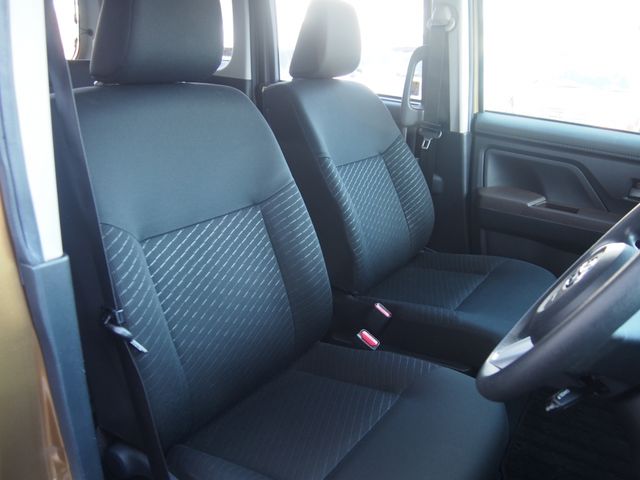 TOYOTA TANK 2017 Image 31