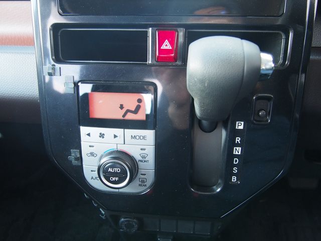 TOYOTA TANK 2017 Image 31