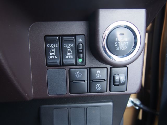 TOYOTA TANK 2017 Image 31