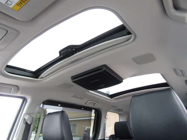 TOYOTA ESQUIRE 2016 Image 31