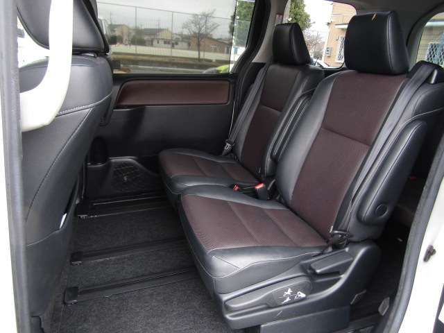 TOYOTA ESQUIRE 2016 Image 31