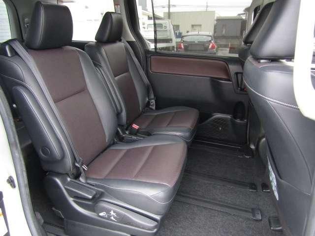 TOYOTA ESQUIRE 2016 Image 31