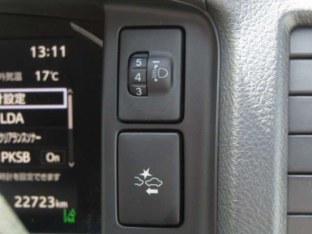 TOYOTA HIACE VAN 2WD 2023 Image 31