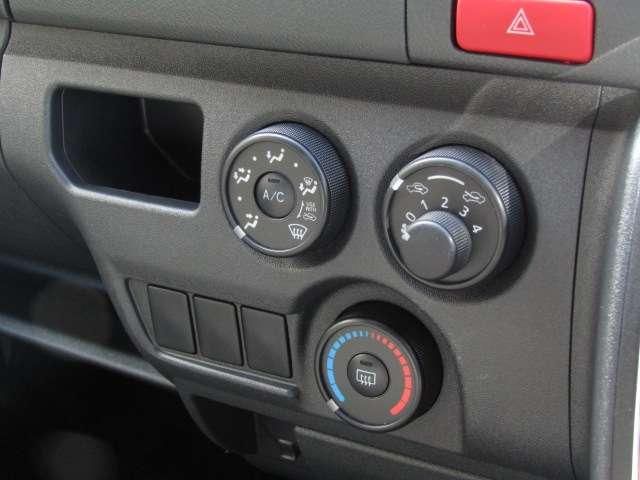 TOYOTA HIACE VAN 2WD 2023 Image 31