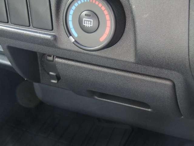 TOYOTA HIACE VAN 2WD 2023 Image 31