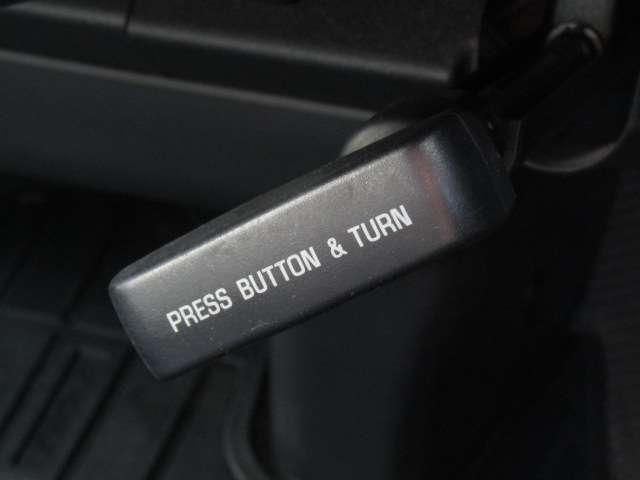 TOYOTA HIACE VAN 2WD 2023 Image 31