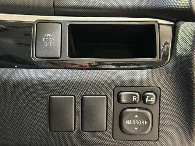 TOYOTA ESTIMA 2013 Image 31