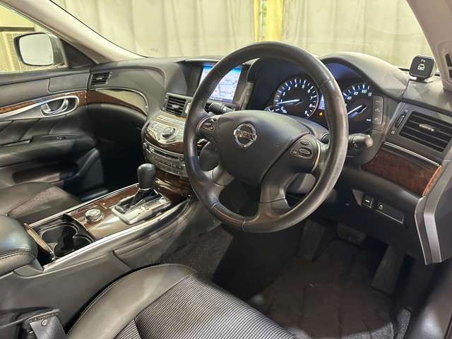 NISSAN FUGA 2013 Image 31