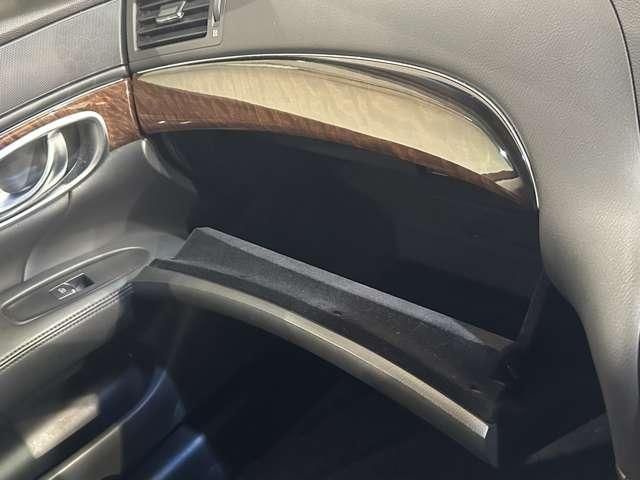 NISSAN FUGA 2013 Image 31