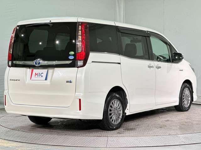 TOYOTA ESQUIRE HYBRID 2015 Image 31