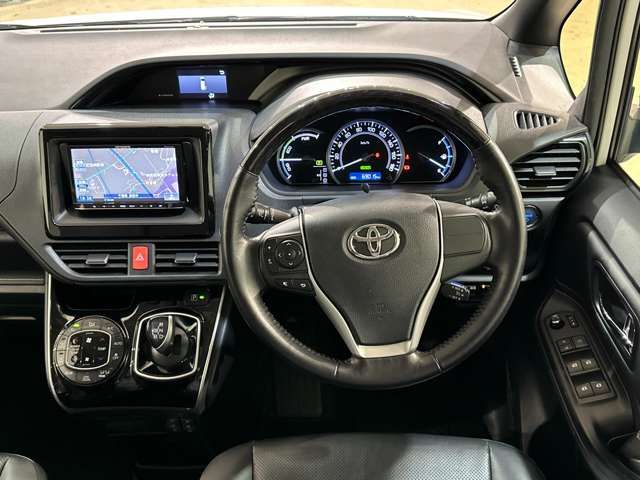 TOYOTA ESQUIRE HYBRID 2015 Image 31