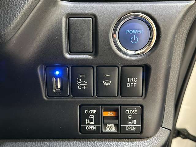 TOYOTA ESQUIRE HYBRID 2015 Image 31