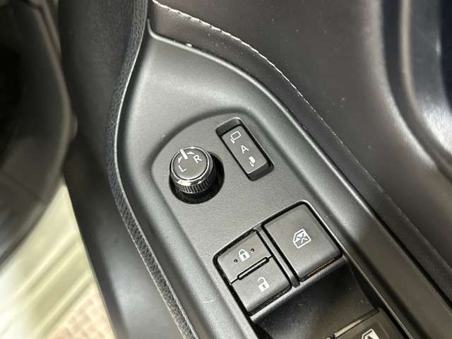 TOYOTA ESQUIRE HYBRID 2015 Image 31