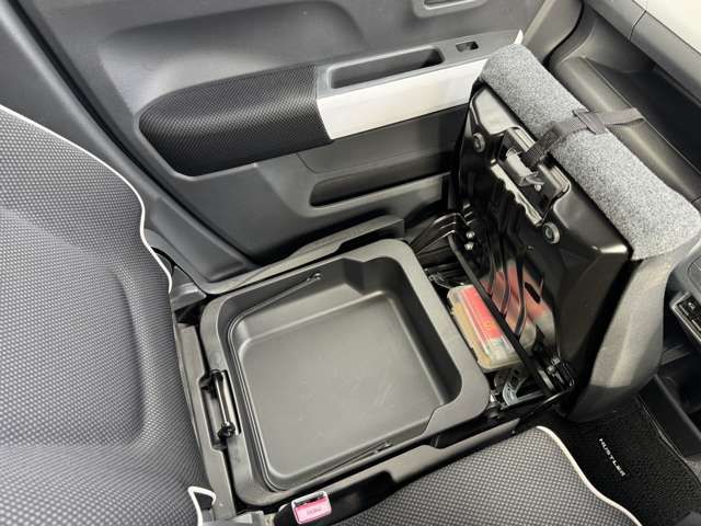 SUZUKI HUSTLER 4WD 2015 Image 31