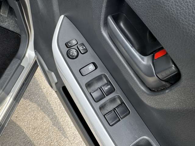 SUZUKI HUSTLER 4WD 2015 Image 31