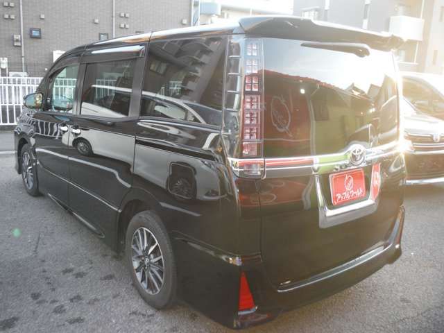 TOYOTA VOXY 2014 Image 31