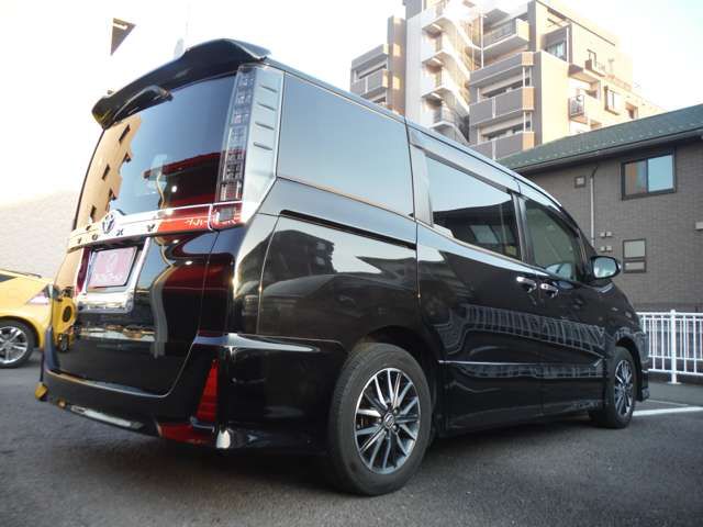 TOYOTA VOXY 2014 Image 31