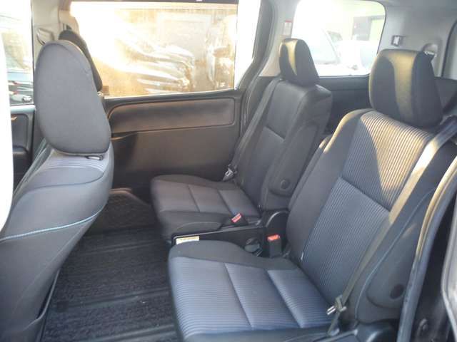 TOYOTA VOXY 2014 Image 31