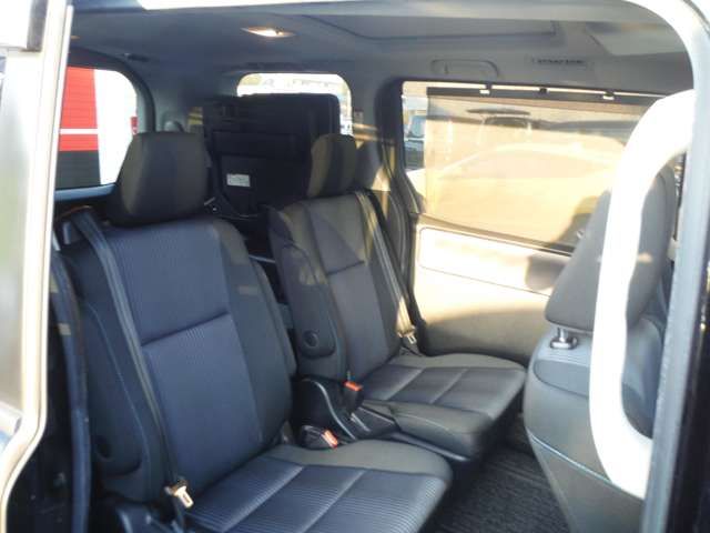 TOYOTA VOXY 2014 Image 31