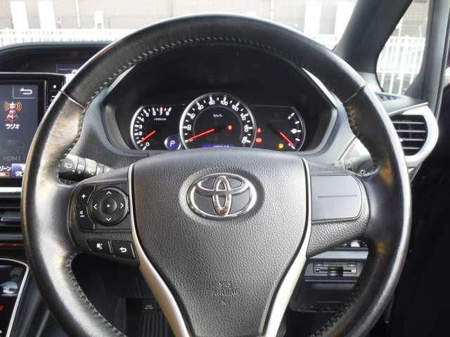 TOYOTA VOXY 2014 Image 31