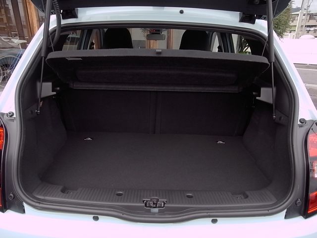 RENAULT TWINGO 2018 Image 31