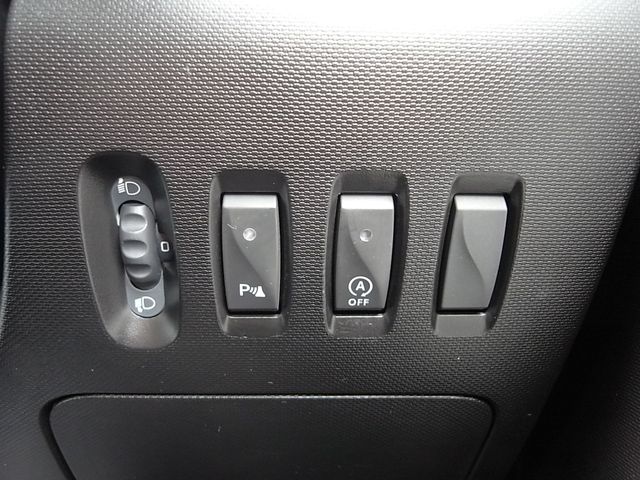 RENAULT TWINGO 2018 Image 31