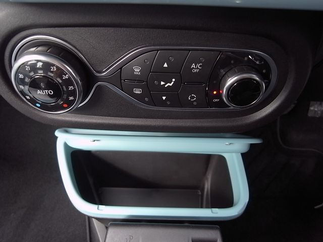 RENAULT TWINGO 2018 Image 31