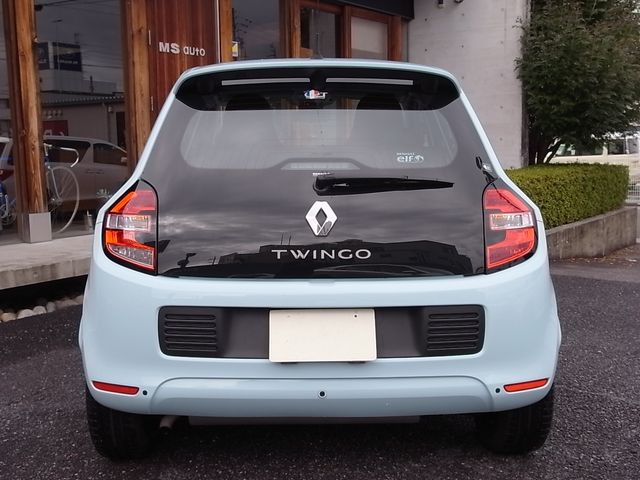 RENAULT TWINGO 2018 Image 31