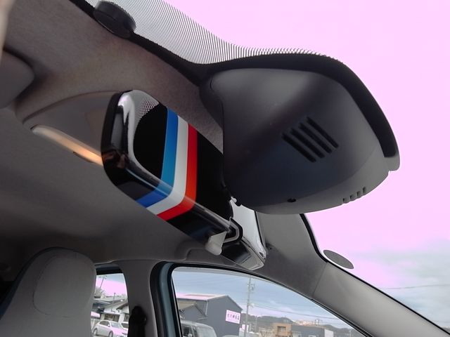 RENAULT TWINGO 2018 Image 31