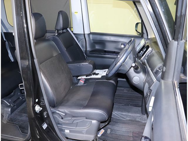 DAIHATSU TANTO CUSTOM 2016 Image 31