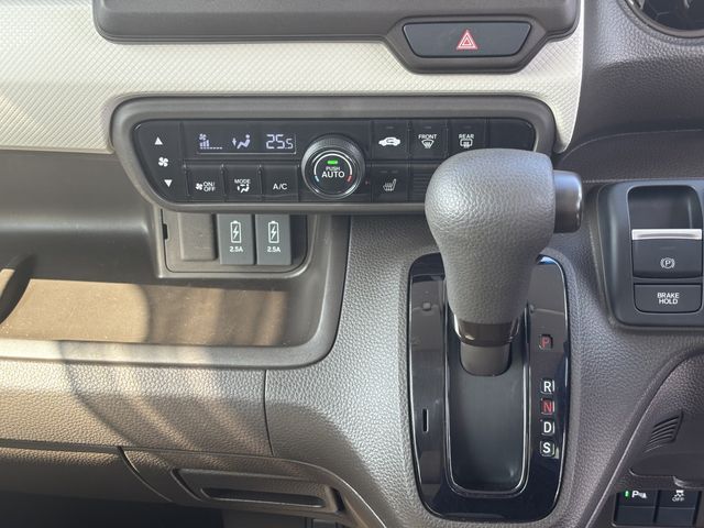 HONDA N BOX 2022 Image 31