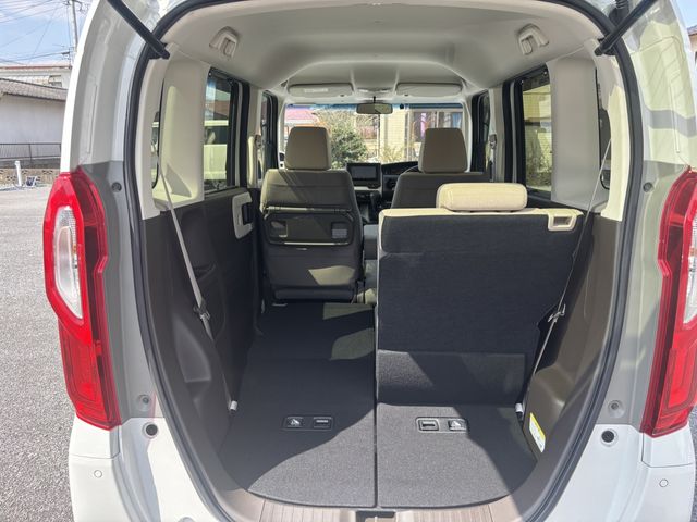 HONDA N BOX 2022 Image 31