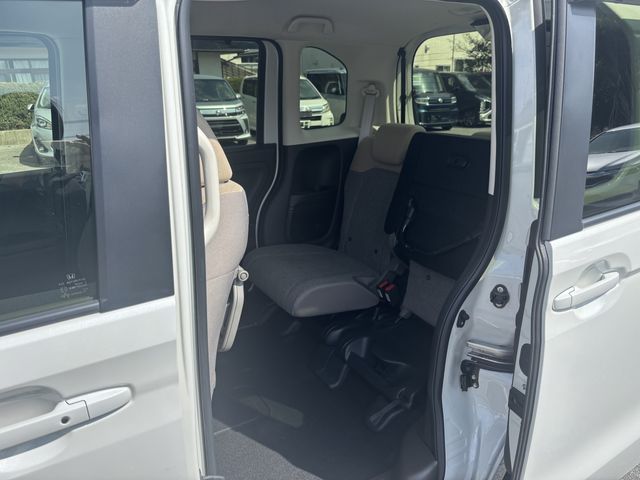 HONDA N BOX 2022 Image 31