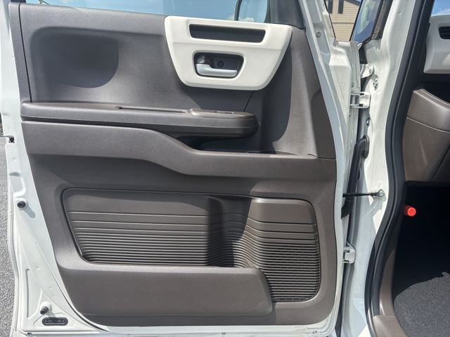 HONDA N BOX 2022 Image 31
