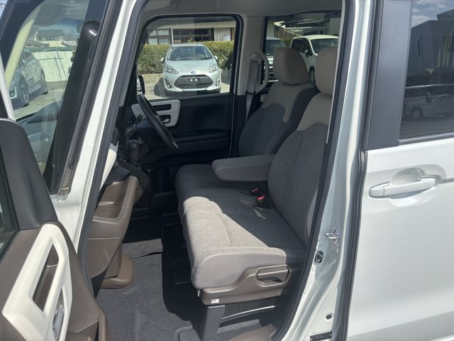 HONDA N BOX 2022 Image 31