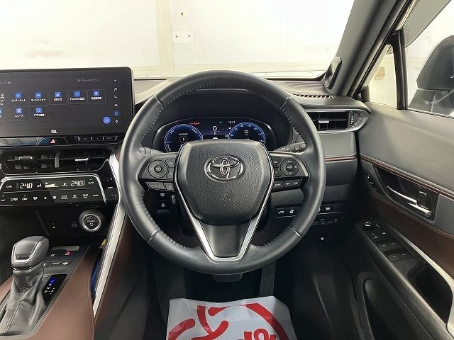 TOYOTA HARRIER HYBRID 2023 Image 31