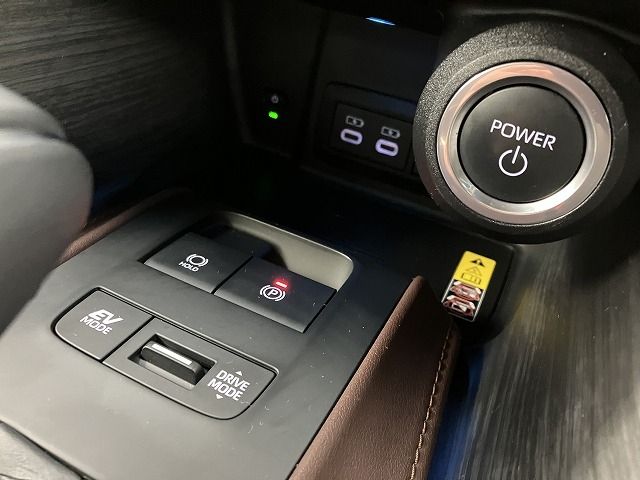 TOYOTA HARRIER HYBRID 2023 Image 31