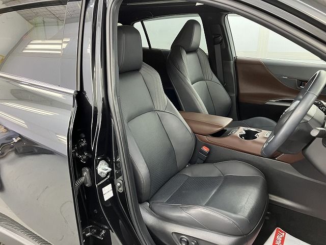 TOYOTA HARRIER HYBRID 2023 Image 31