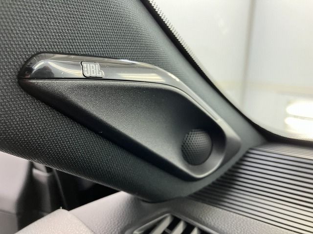 TOYOTA HARRIER HYBRID 2023 Image 31