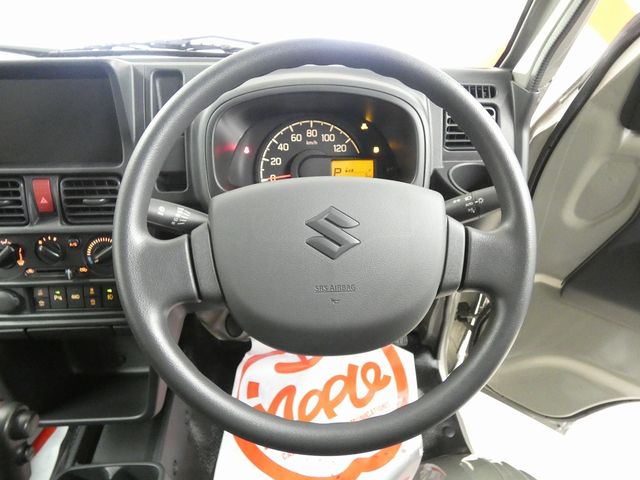 SUZUKI CARRY TRUCK 4WD 2025 Image 31