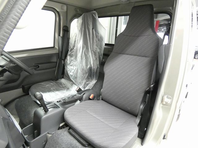 SUZUKI CARRY TRUCK 4WD 2025 Image 31